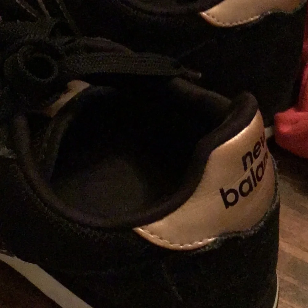 New Balance Black Sneakers - Picture 6 of 8